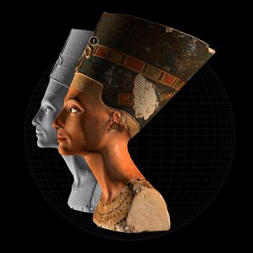 side view of the Nefertiti Bust