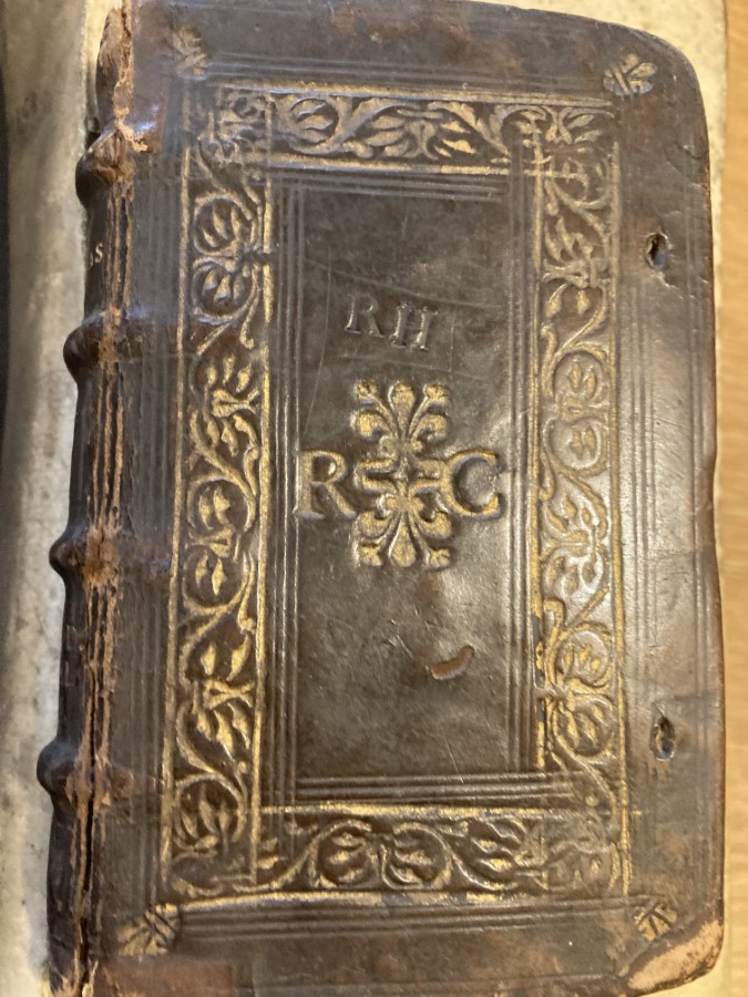 Help: Coptic binding over-tightening : r/bookbinding